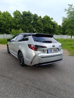 Corolla GR sport 1.8 hybrid - 7