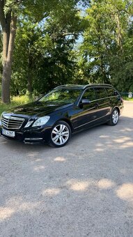Mercedes-Benz E220 - 7