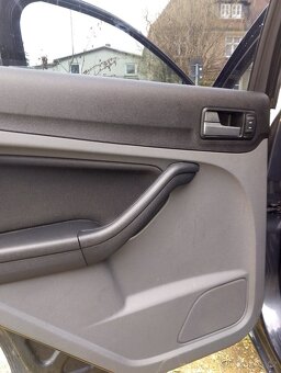 Ford Focus 1.6 - 7
