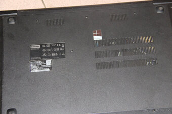 Notebook Lenovo V110-15IAP, 15,6 " 4GB / 1 TB / W10 - 7