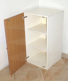 Praktická skříňka ze dvou částí. - 7