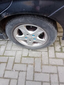 Nissan Almera Tino - 7