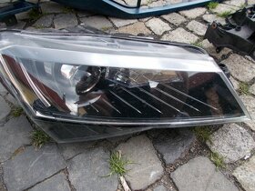 skoda superb 3,kompletni predek - 7