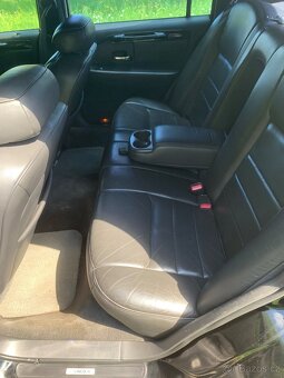 Lincoln TownCar SignatureSeries 4,6i V8 161kW - 7