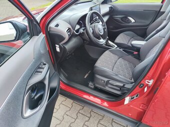YARIS CROSS Executive Hybrid(HEV),ČR,1.M.,DPH,Pův.lakZáruka - 7