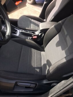 Škoda Octavia combi - elegance 2,0 - 7