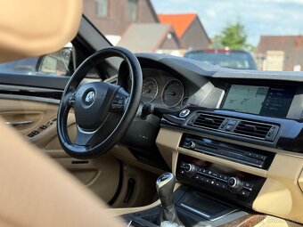 BMW F11 530D 180kw (MANUÁL 6/NAVI/COMFORTSITZ/PANO) servis - 7