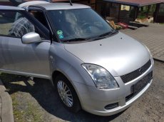 Suzuki swift 1,3 / 3DV / rok 2007 - 7