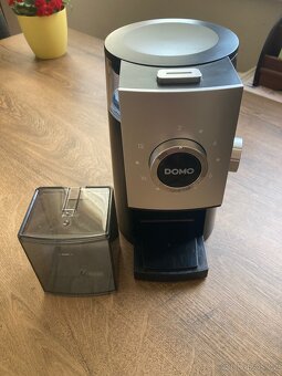 Sada: Pákový kávovar BEKO + kvalitní Mlýnek DOMO - 7
