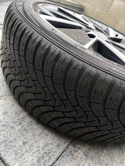 Originál Škoda 215/55 R17 - 7