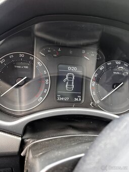 Škoda Octavia II 2.0 TDI 103 kW 4x4 – Elegance, pojízdná, ST - 7