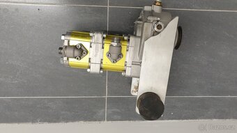 Prodám hydraulické čerpadlo VIVOLO - 7
