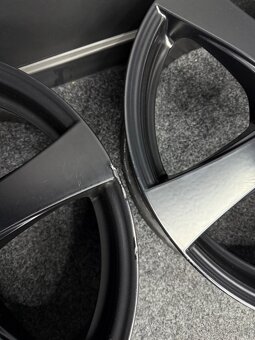 Alu DEZENT 5x112 18” - 7