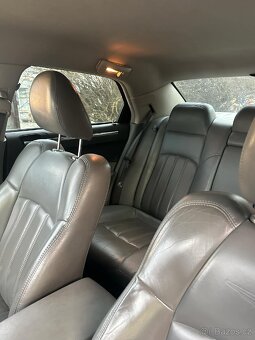 Prodám Chrysler 300C 3.5 V6 - 7