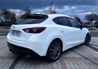 Mazda 3 Revolution - 7