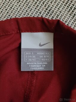 Dámské bordó kraťasy zn. Nike, vel. S - 7