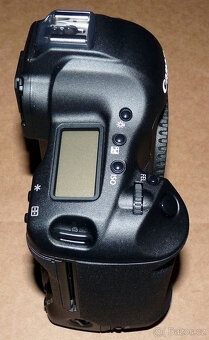 NOVÝ Canon EOS-1Ds Mark III (pouze tělo) 21,1 megapixelů NE - 7
