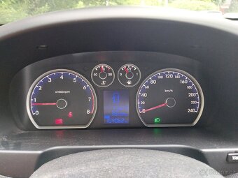 Hyundai i30 1,6 benzín 93kW - 7