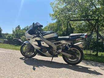 Kawasaki ninja ZX600 81kW - 7