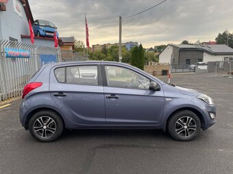 Hyundai i20, 1,2 63kW, SERVISKA - 7