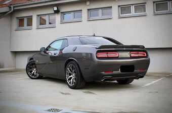 Dodge Challenger SRT 392 6.4 HEMI V8 - Možná výmena - 7