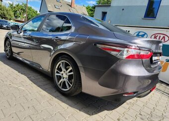 Toyota Camry 2.5-BENZÍN-AUTOMAT - 7