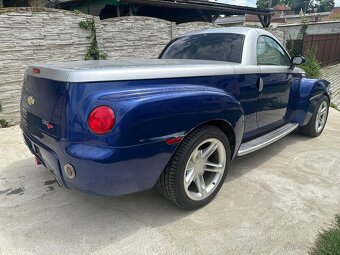 CHEVROLET SSR 6,0 V8 291KW r.v.2005 najeto 82137km - 7