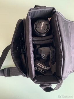 Samsung NX10 + 18-55 mm + 50-200 mm + příslušenství - 7
