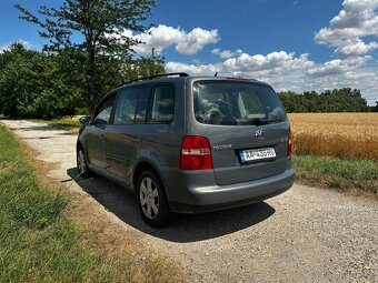 Volkswagen Touran 2.0 TDI - 7