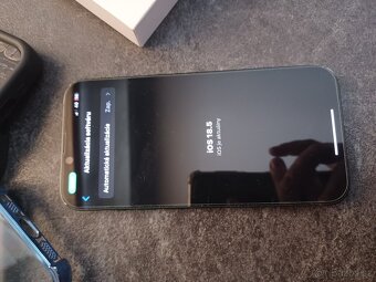 iPhone 13 - 128 GB - 7