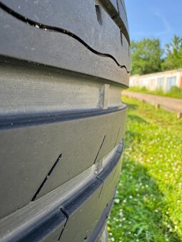 Tomket Sport 3 235/35 r19 najeto 300km - 7