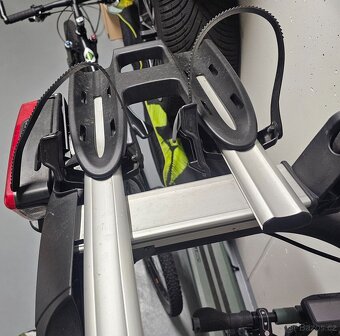 Střešní nosič THULE pro 2 kola, VeloCompact 924 - 7