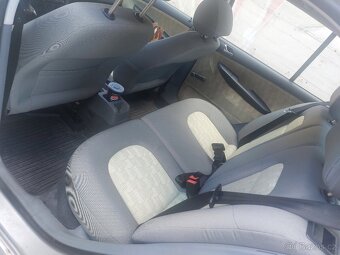 Škoda Fabia 1.4i 44KW najeto 62tis - 7