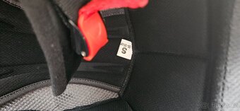 Prodám vyklápěcí helmu safebet - 7