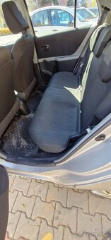 Toyota Yaris - 7