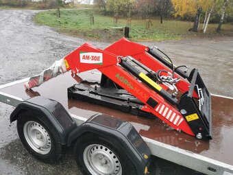 MONTÁŽ ČELNÍHO NAKLADAČE NA TRAKTORY ZETOR- - 7