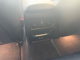 BMW 330e Touring - 7