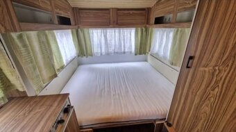 Karavan + ochranná střecha - 7
