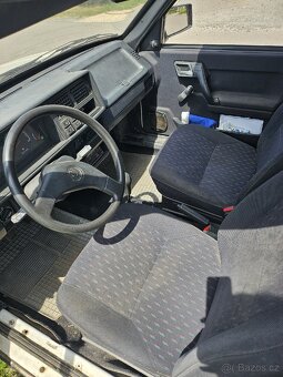 Pojízdný Škoda Favorit s technickou - 7