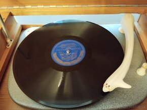 Starožitné rádio Tesla Barcarola - 7