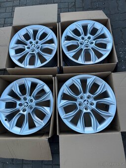 ORIGINÁL Alu Škoda CRATER R19, 5x112 - TOP STAV - 7