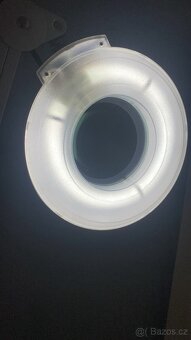 Kosmetická lampa s lupou - 7