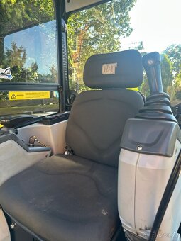 Cat 302.7D Minibagr 3T s naklápěcí hlavou - 7