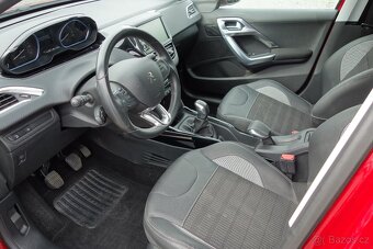 Peugeot 2008 1.2PT ALLURE 61kW 2018 - 7