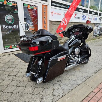Harley-Davidson FLHTCU Electra Glide Ultra Classic - 7