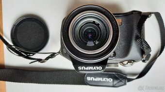 Olympus SP-560 UZ - 7