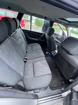 Mercedes E210 - 7