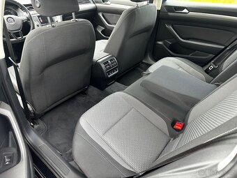 VW Passat B8 1.6TDi, r.2017, serviska, rozvody - 7