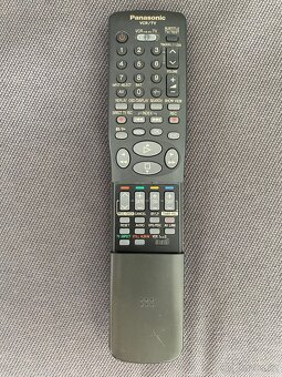 S-VHS-ET videorekordér Panasonic NV-HS820 - 7