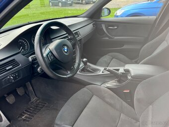 BMW E90 330i LeMans Blau - 7